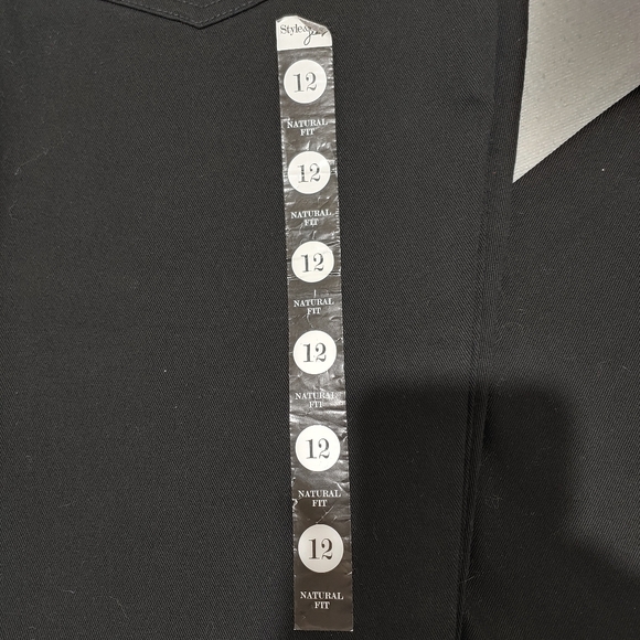 NWT Style & Co. Jeans.  Size 12. - Picture 3 of 8